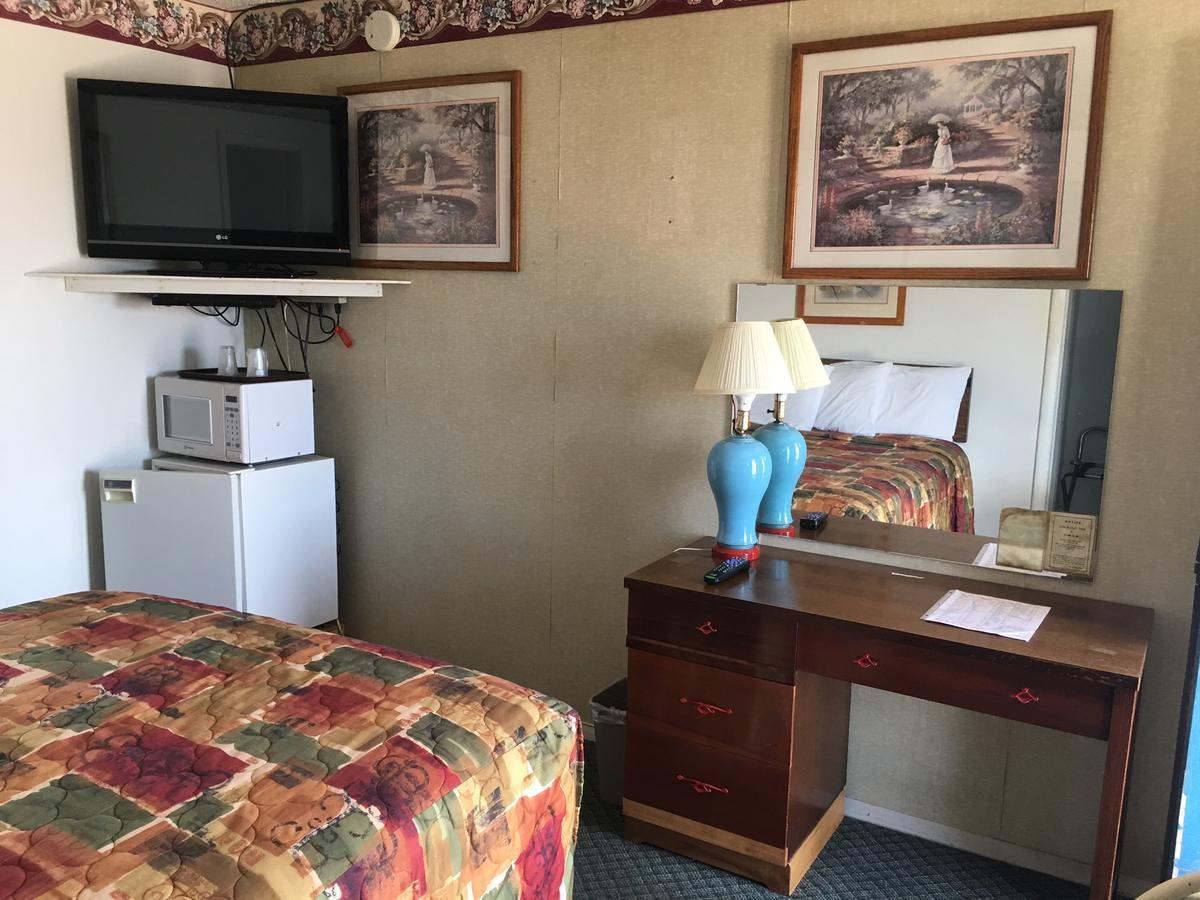 Skyliner Motel Stroud Εξωτερικό φωτογραφία