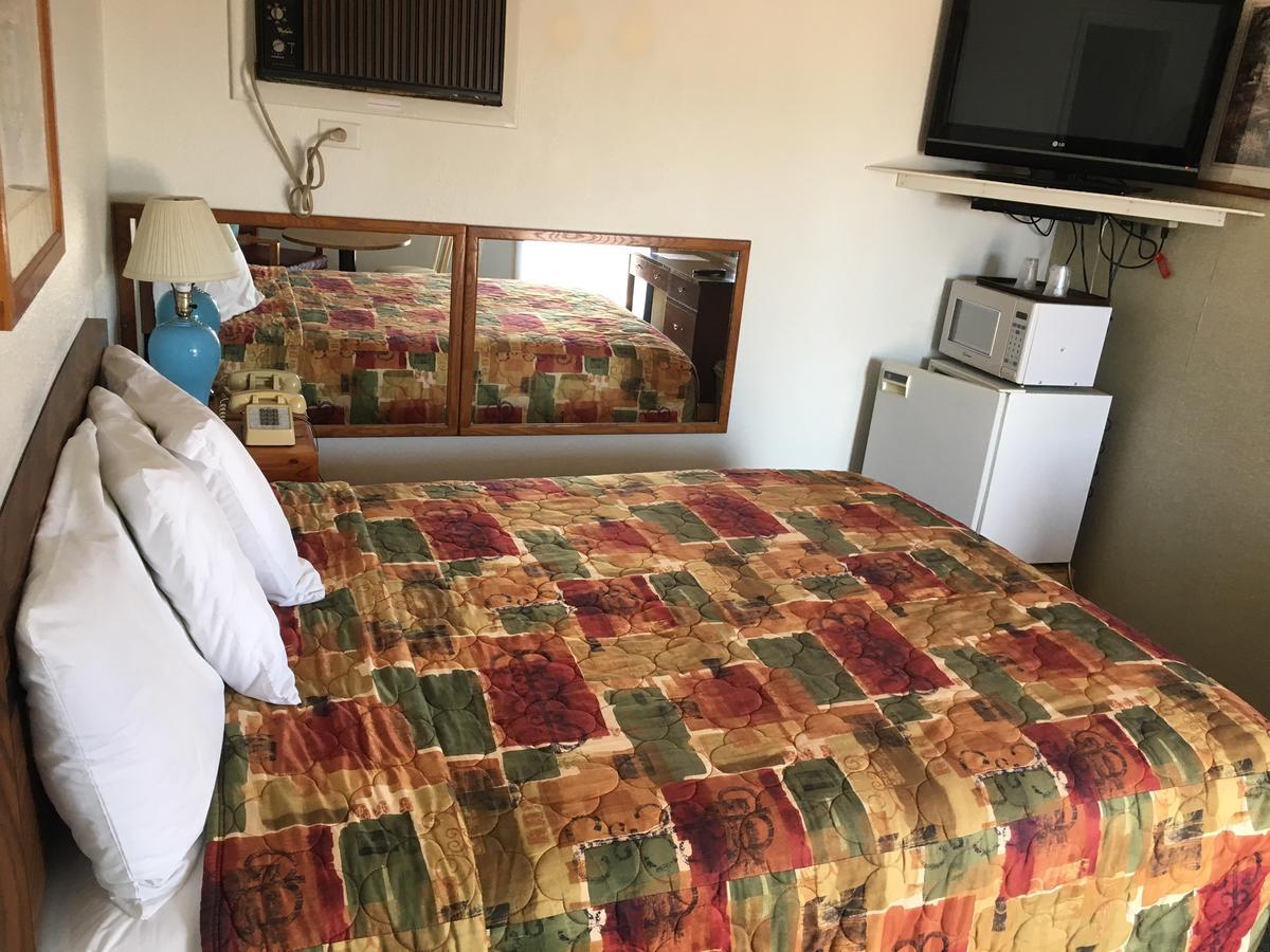 Skyliner Motel Stroud Εξωτερικό φωτογραφία