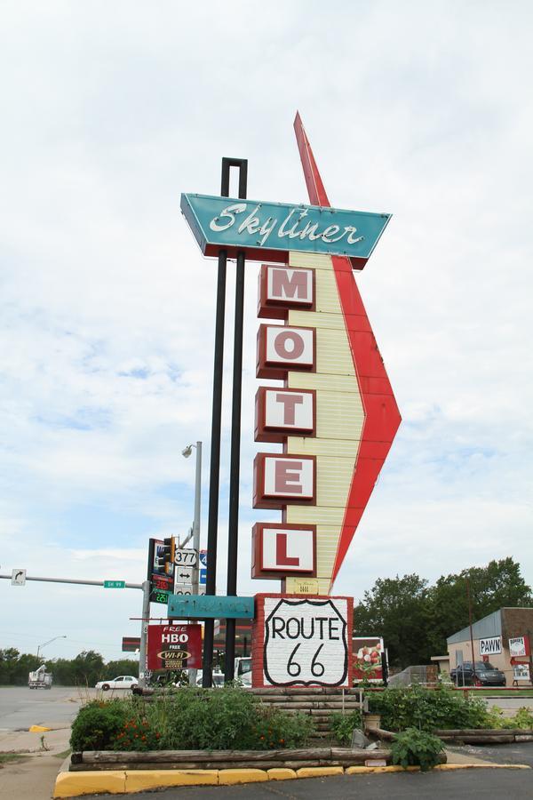 Skyliner Motel Stroud Εξωτερικό φωτογραφία