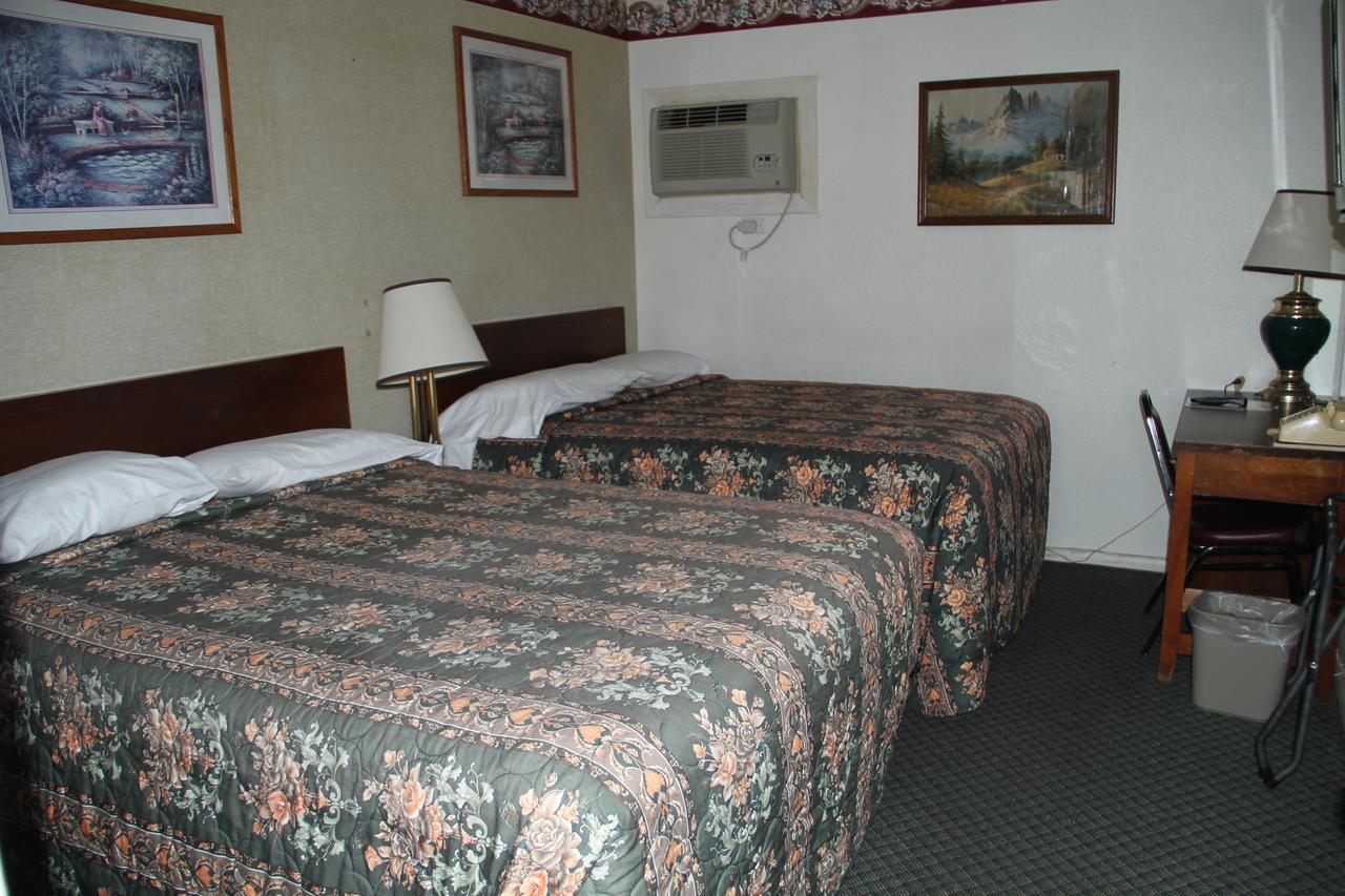 Skyliner Motel Stroud Εξωτερικό φωτογραφία