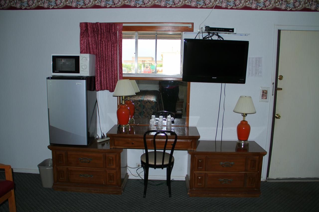 Skyliner Motel Stroud Εξωτερικό φωτογραφία