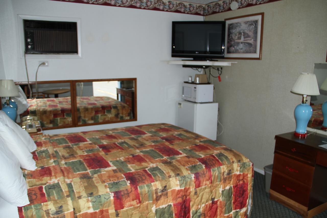 Skyliner Motel Stroud Εξωτερικό φωτογραφία