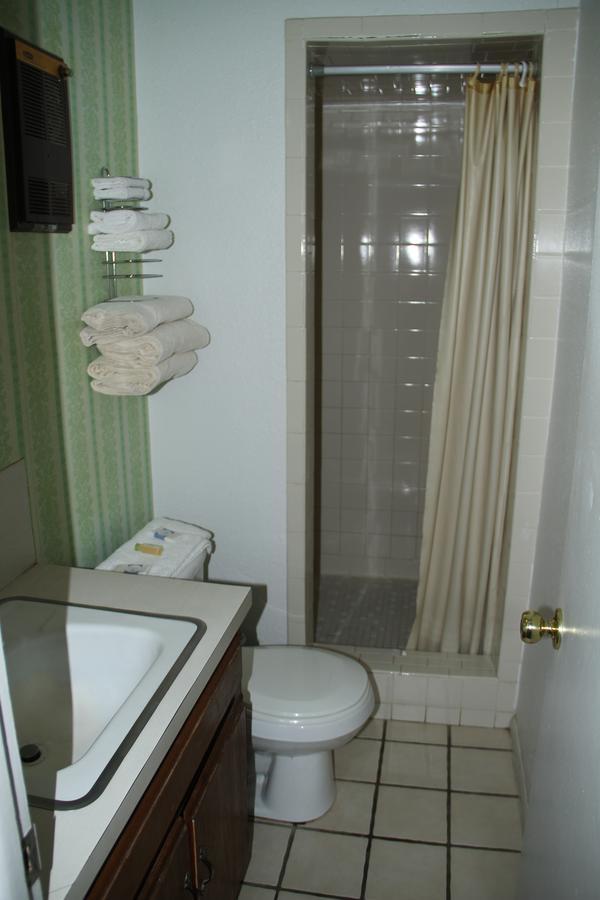 Skyliner Motel Stroud Εξωτερικό φωτογραφία