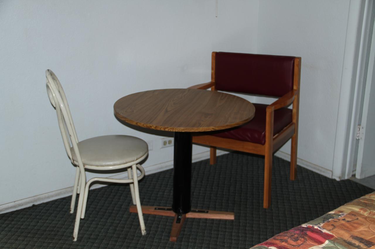 Skyliner Motel Stroud Εξωτερικό φωτογραφία