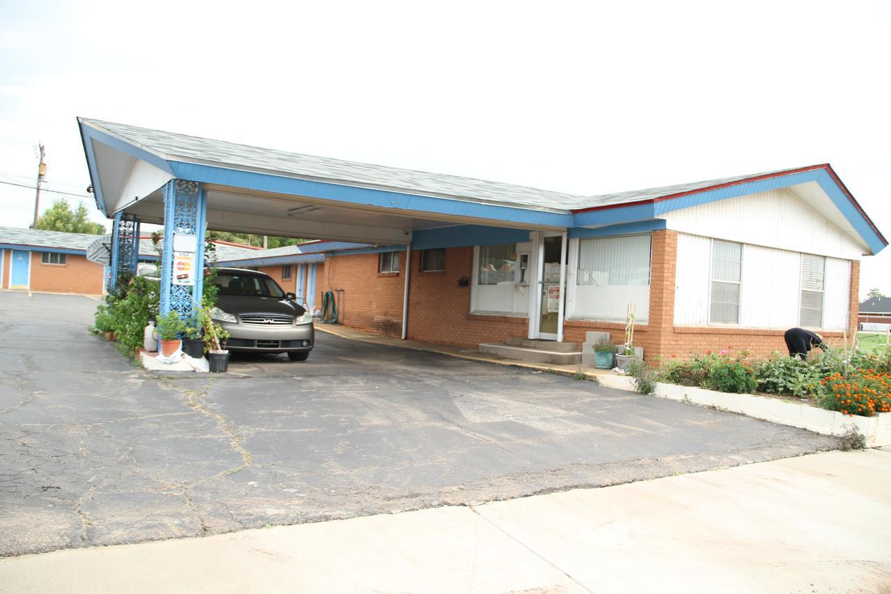Skyliner Motel Stroud Εξωτερικό φωτογραφία