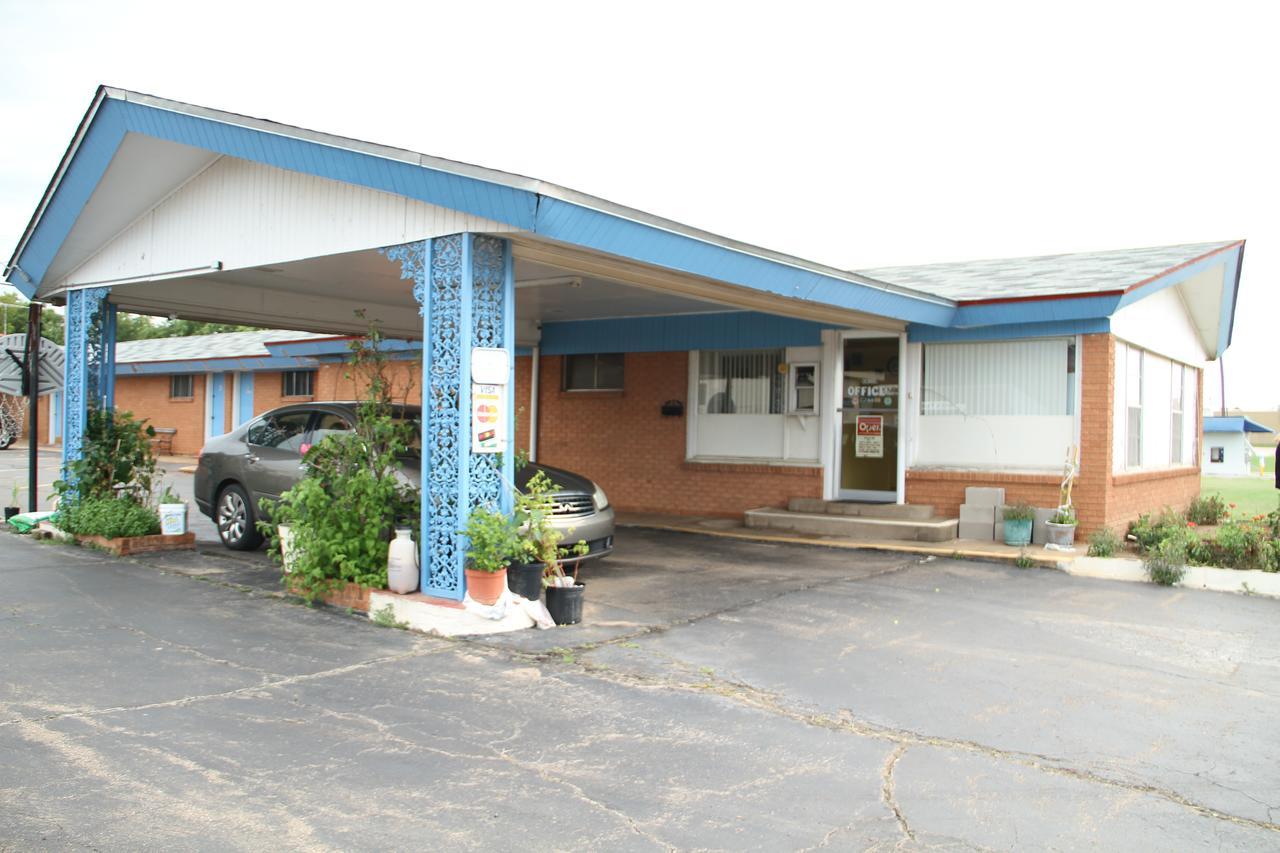 Skyliner Motel Stroud Εξωτερικό φωτογραφία